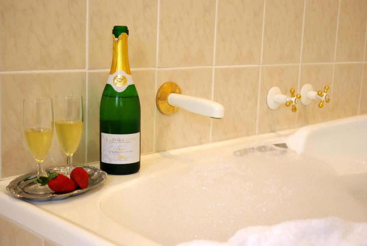 Lyngrove Wines & Guesthouse Στέλενμπος Εξωτερικό φωτογραφία